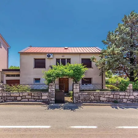 2 Bedroom Pet Friendly In * Skrljevo