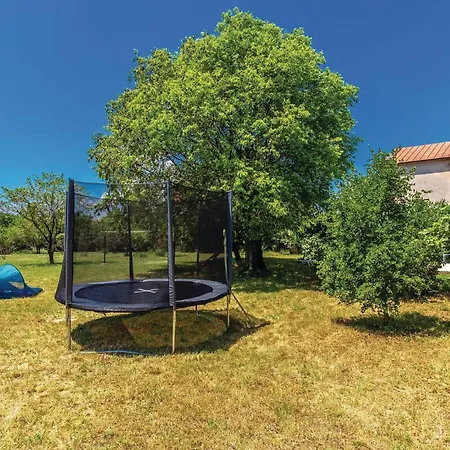 Feriehus 2 Bedroom Pet Friendly In