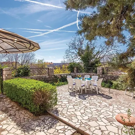 2 Bedroom Pet Friendly In * Skrljevo