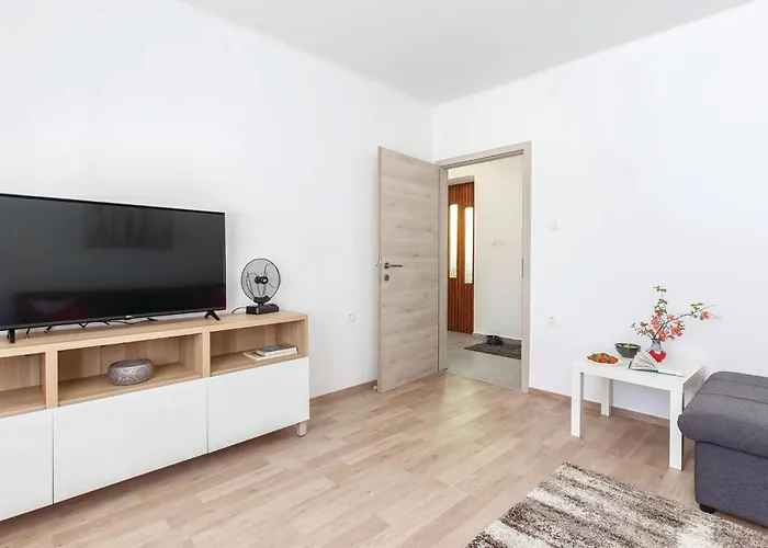 Awesome In With Wifi Σπίτι διακοπών Skrljevo